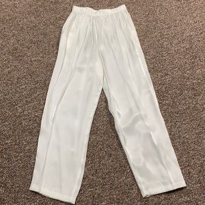 3K Fashion off white rayon pants, size Large